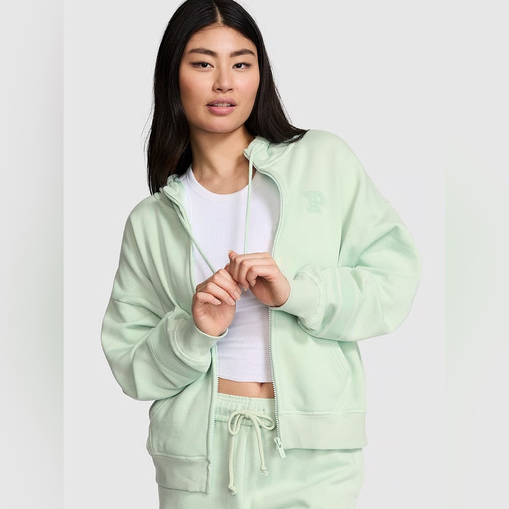 Ivy Fleece Campus Zip Hoodie and Sweatpants 💚🤍
